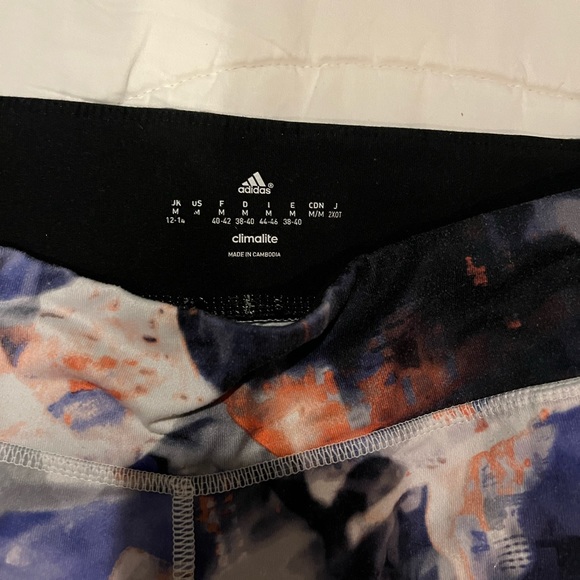 Women’s adidas workout leggings - Picture 4 of 4